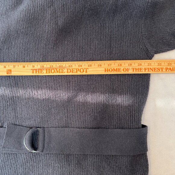 Like new Extremely soft Ann Taylor turtle neck top with belt waist - Picture 5 of 8